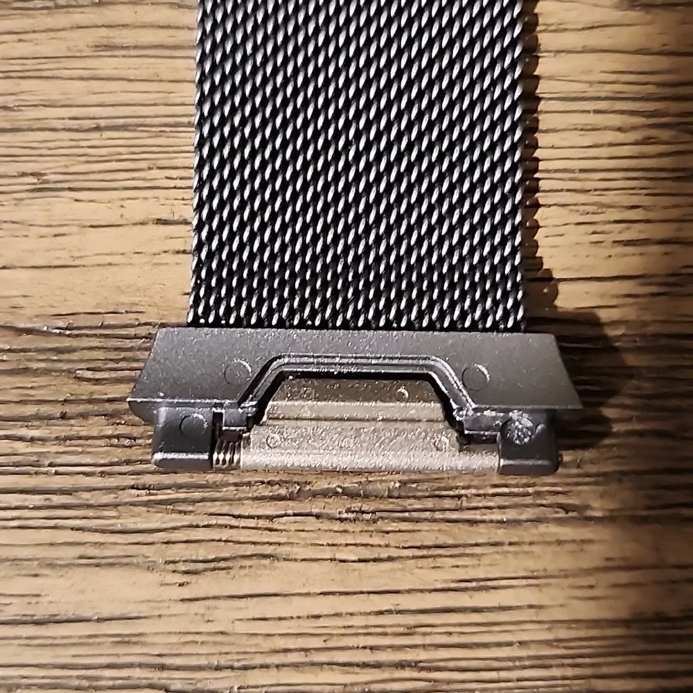 Fitbit Ionic Silver Metal Mesh with Magnet Closure Men or Women Wristbands